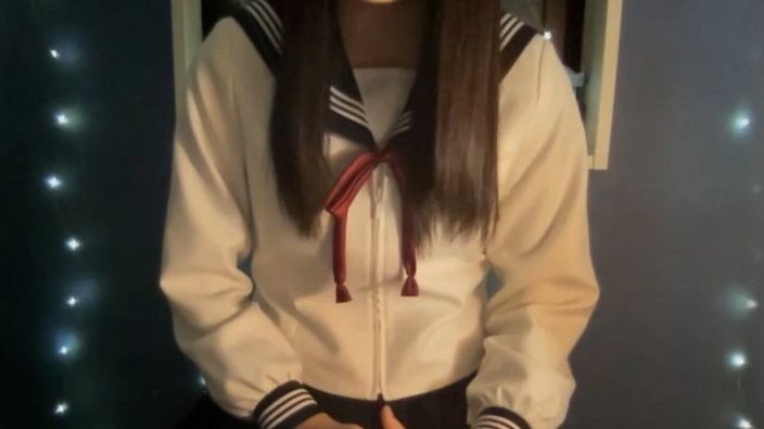 tuki.さんのアーティスト活動の様子