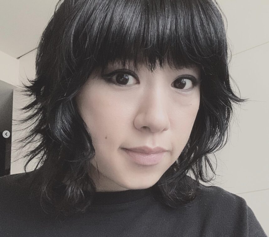 歌手のチエ・カジウラ